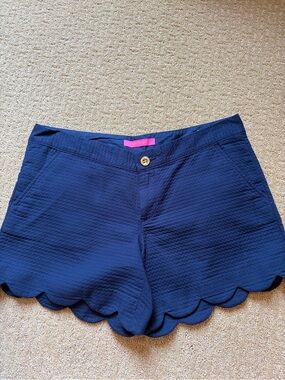 Lilly Pulitzer Navy Scalloped Hem Shorts